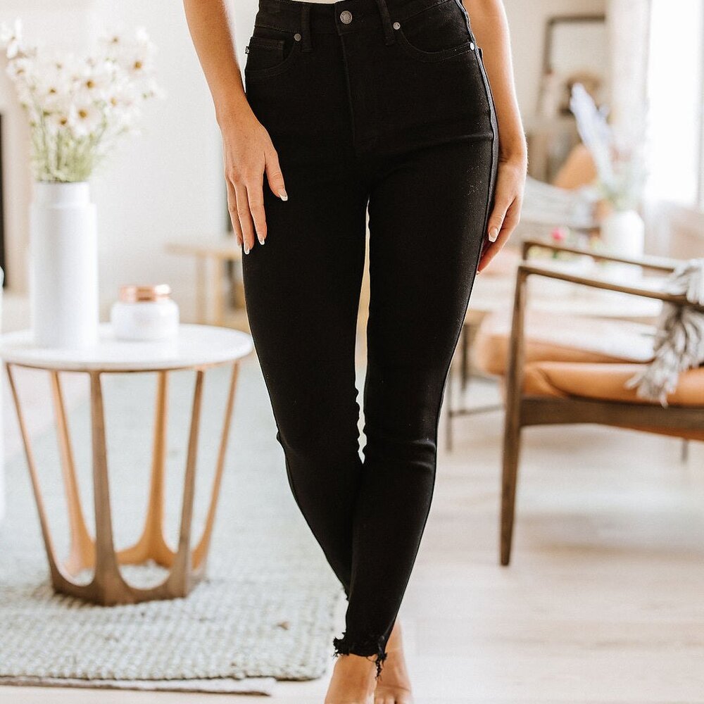 Judy Blue Pure Black Tummy Control Skinny Jean with Raw Hem Size 0